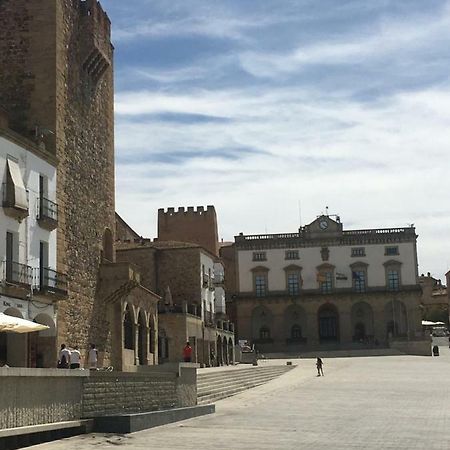 Apartamentos Turisticos Domus Seleqtia Plaza Mayor Касерес Екстер'єр фото