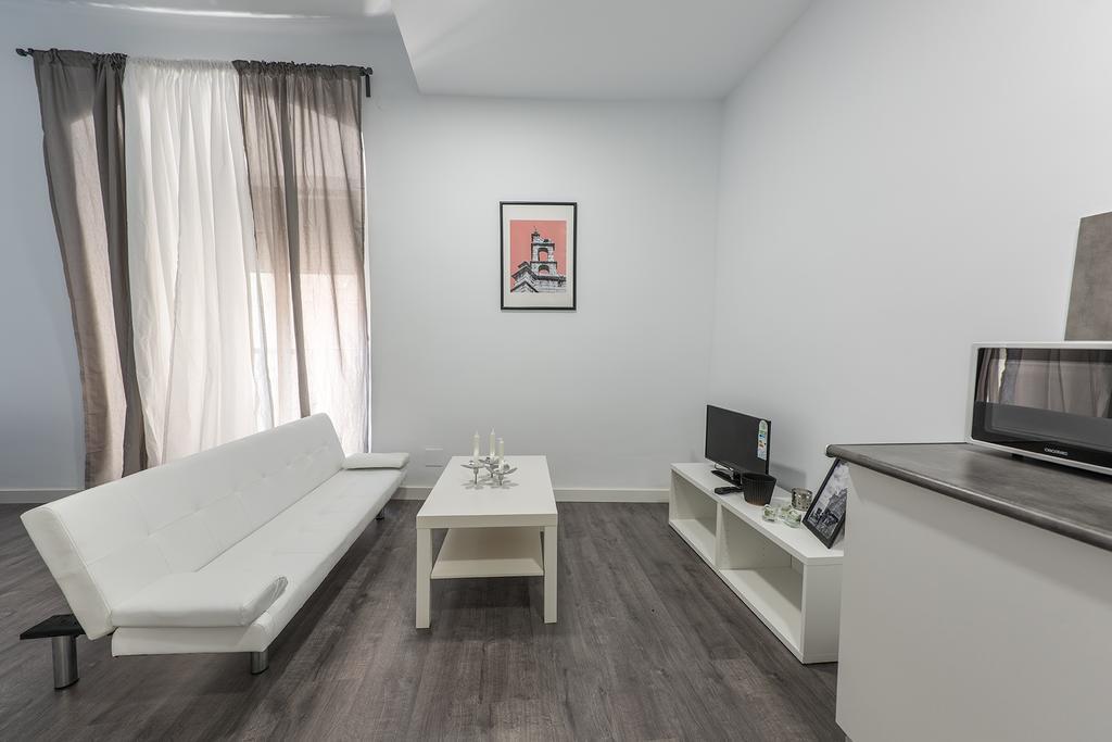 Apartamentos Turisticos Domus Seleqtia Plaza Mayor Касерес Екстер'єр фото