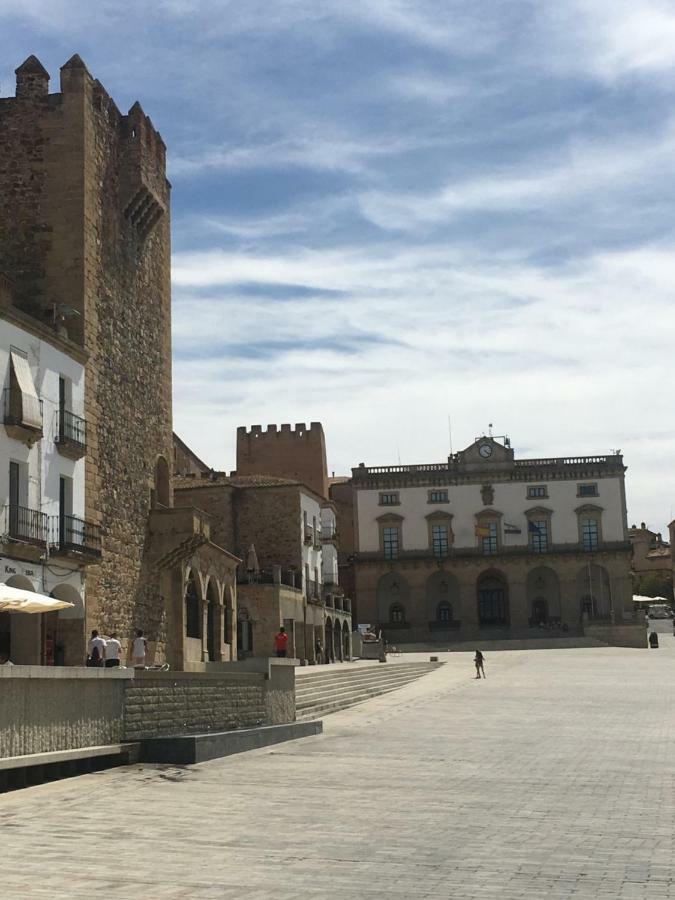 Apartamentos Turisticos Domus Seleqtia Plaza Mayor Касерес Екстер'єр фото
